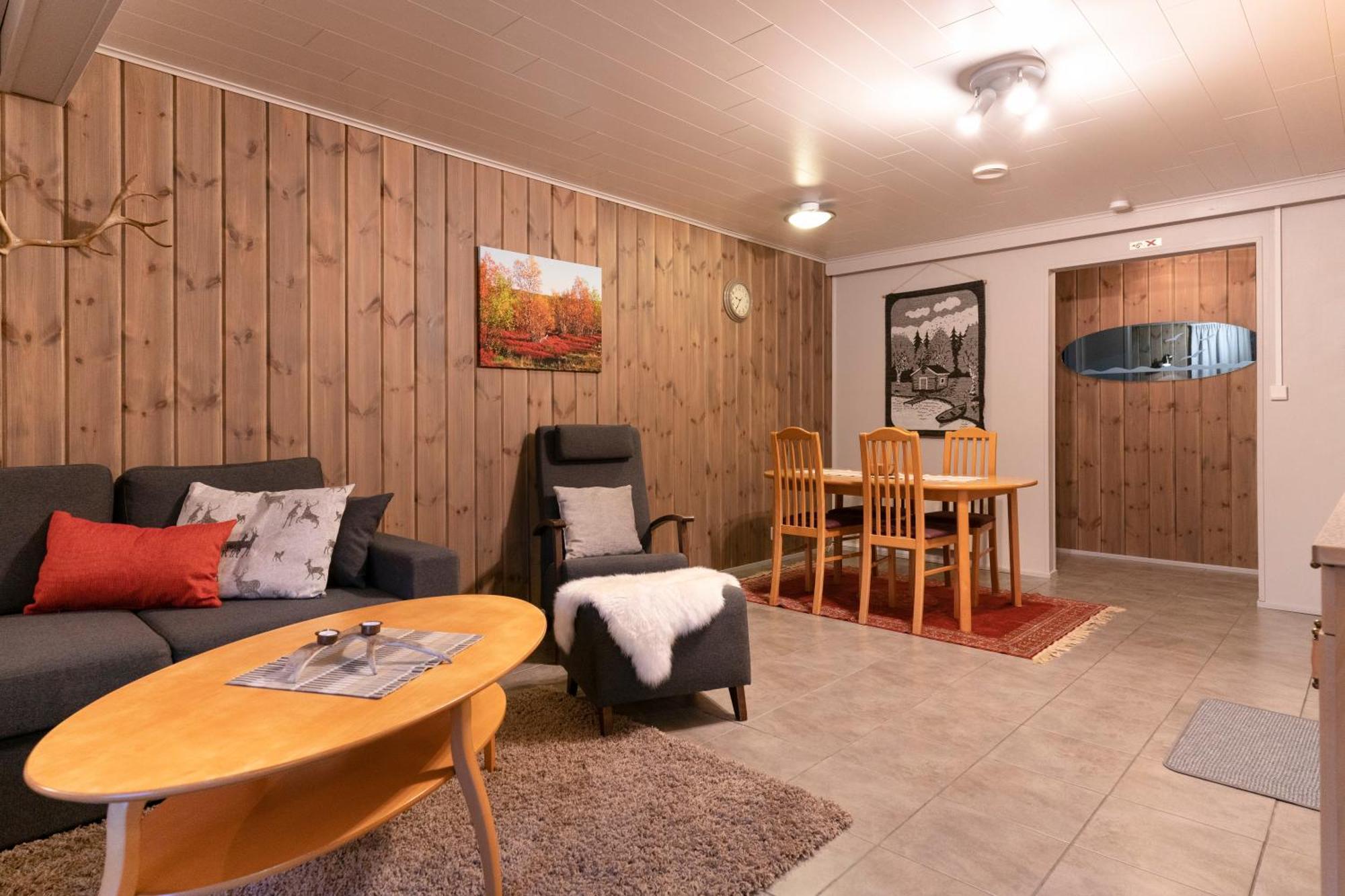 Lomakeskus Village Nuorgamin Lomakeskus 3*